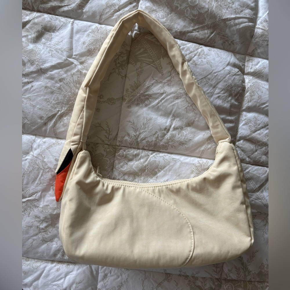 NWT BAGGU Swan Cream Shoulder Bag with Orange Accent - Picture 2 of 15